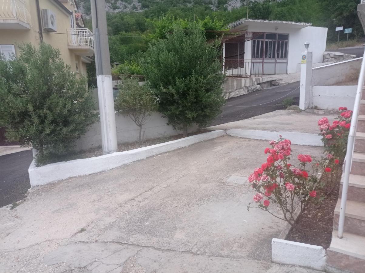 Holiday Home Horizonte With Jacuzzi Gornja Brela Zewnętrze zdjęcie