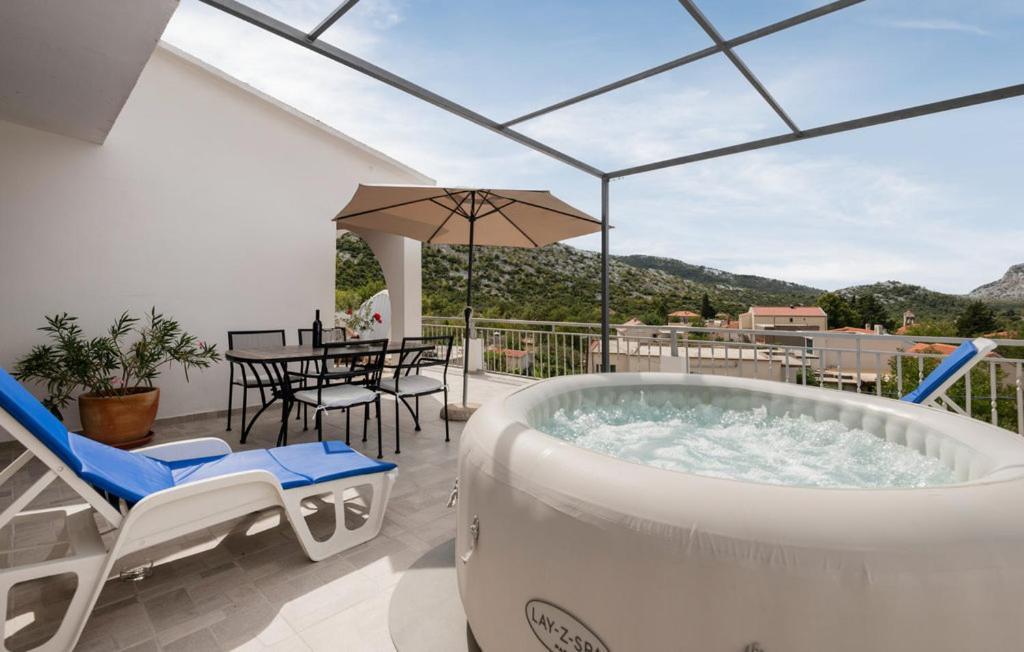 Holiday Home Horizonte With Jacuzzi Gornja Brela Zewnętrze zdjęcie