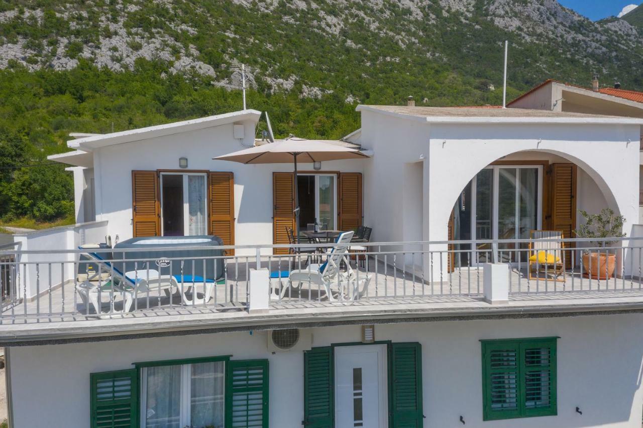 Holiday Home Horizonte With Jacuzzi Gornja Brela Zewnętrze zdjęcie